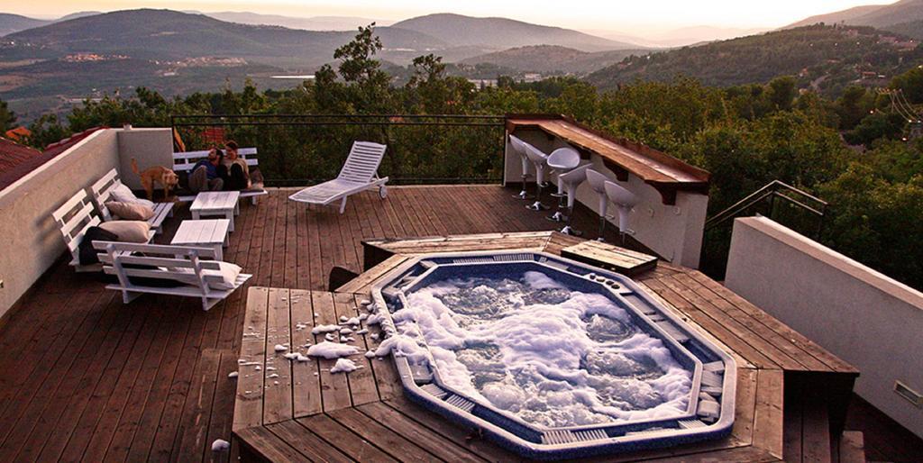Villa Roof Of The Galilee Amirim Habitación foto